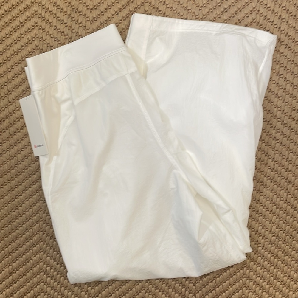 Lululemon NWT Lightweight Tennis Mid-Rise Track Pant White 14